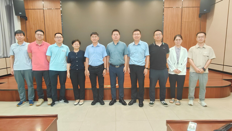 【学术兽医】南方科技大学梁海华、杨亮两位教授来我院做学术报告